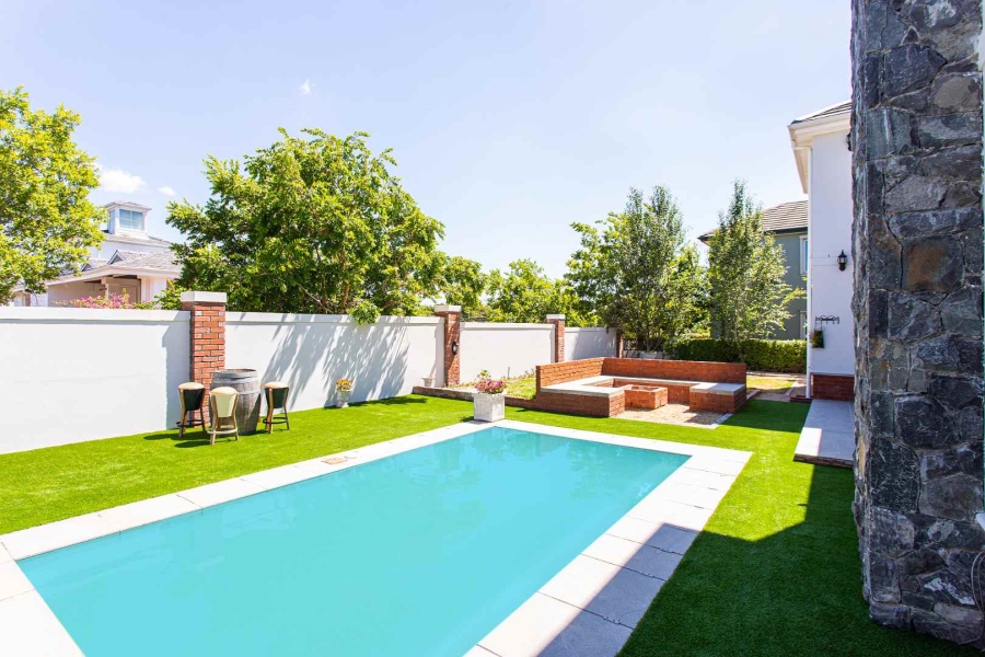 4 Bedroom Property for Sale in Val De Vie Estate Western Cape